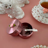 Miss Kitty Grinder Scoop