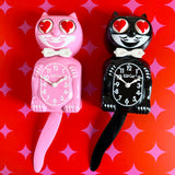 Classic Black Kit-Cat Klock - Heart Eyes